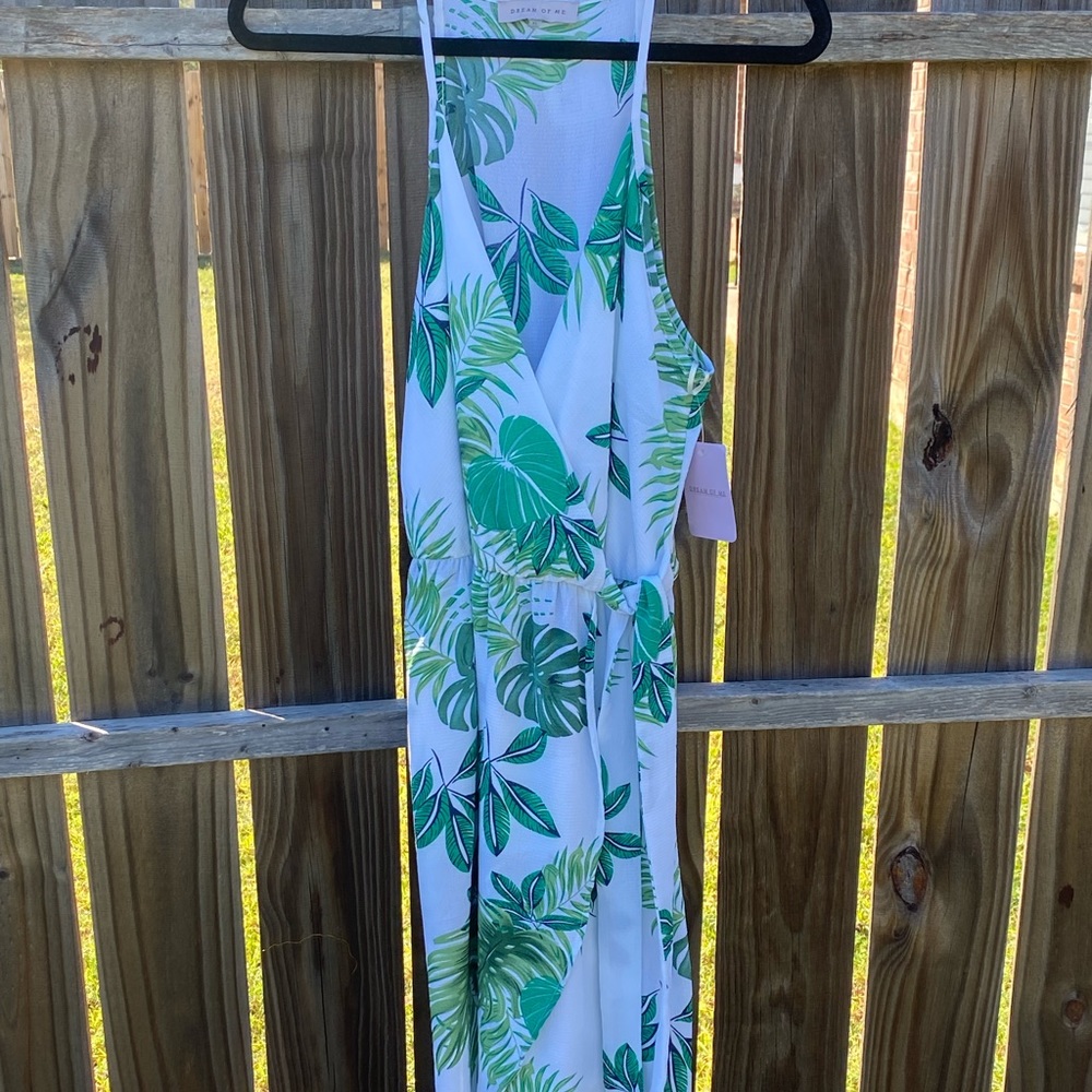 NWT! Dream Of Me White and Green Leaf Dress